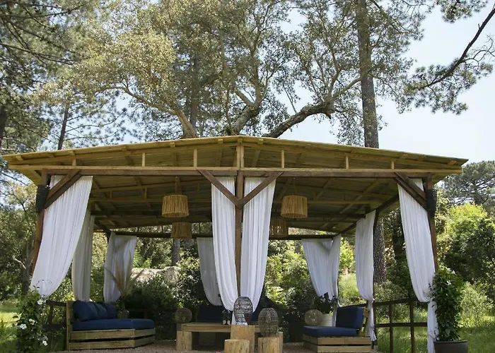 Domaine Authentique De Rose Luxe tent Porto-Vecchio (Corsica)