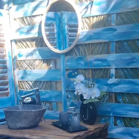 Domaine Authentique De Rose Porto Vecchio